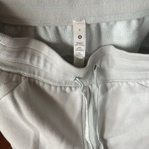 Lululemon Women Light Gray Color Sweatpants